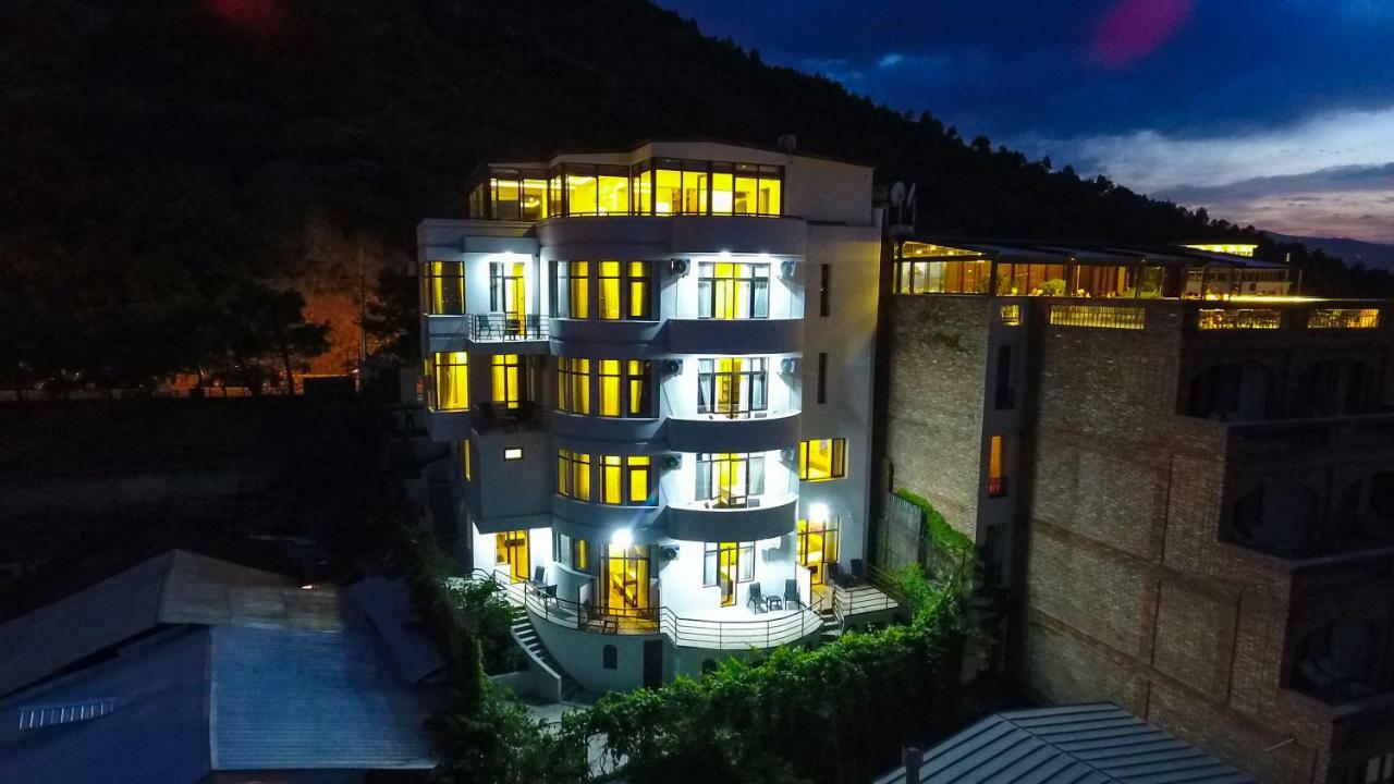 Vista Hotel Tbilisi Exterior photo